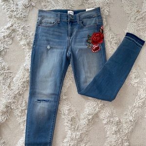 Rose Detailed Skinny Jeans